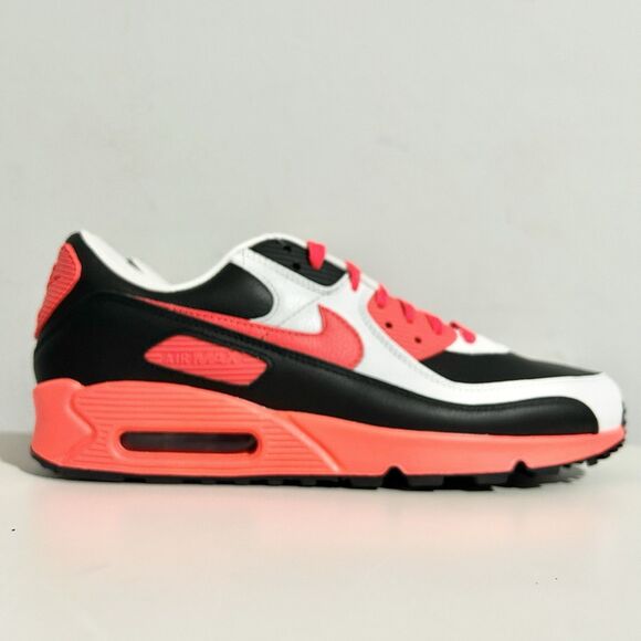 Athletic_Shoes
